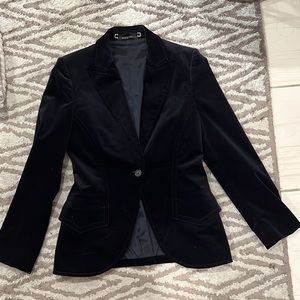 **SOLD**Gucci Navy Velvet suit sz 42